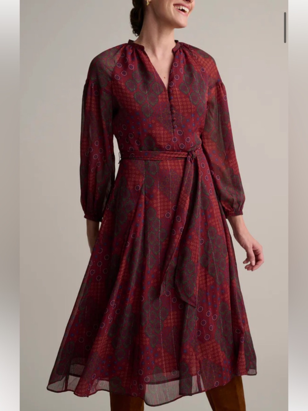 UNTUCKit Long Sleeve Red Patterned Midi Dress